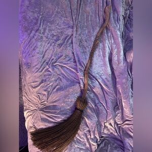 Hocus pocus broom